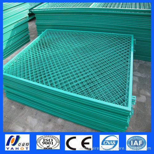Cheap Green PVC Coated Wire Fence Panels